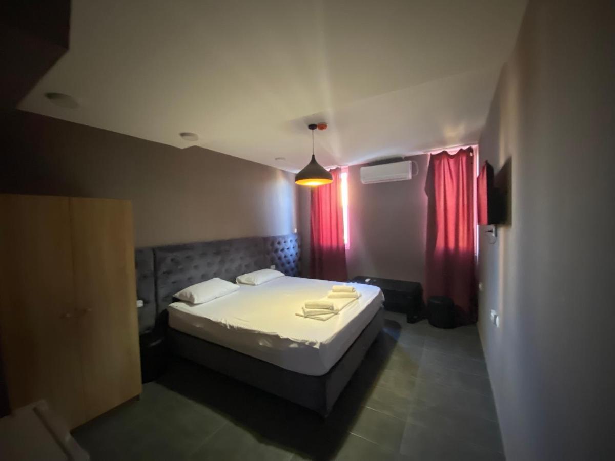Fama Aparthotel Skopje Exteriér fotografie
